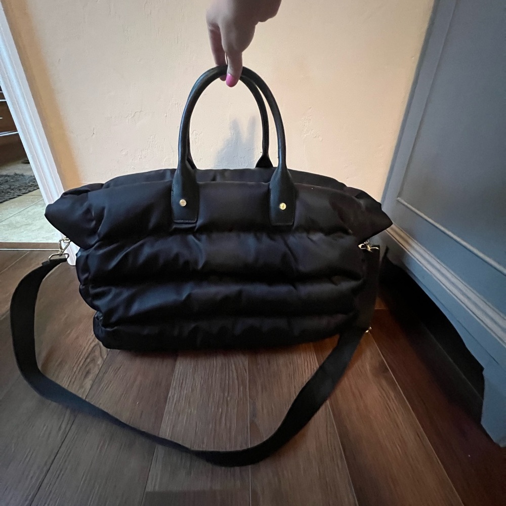 NWOT GIANNI BINI CARRY ON